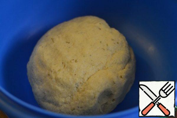 Knead a soft, non-sticky dough.
Put the dough in a bowl, tighten with cling film and leave to come up for an hour.
