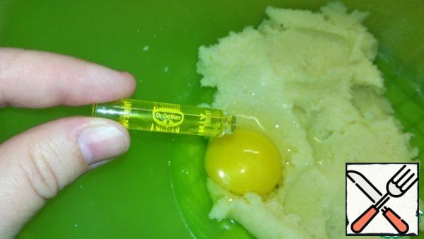 Add egg and food flavoring.
