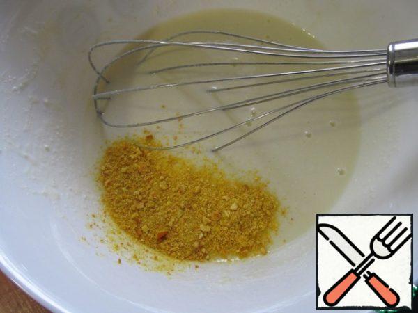 Peel the orange - I decided to use dry orange powder, orange juice and squeeze until I put it aside.
