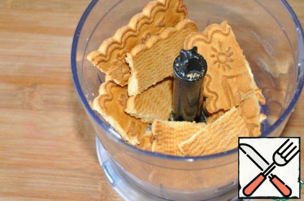 Take any cookie.
Chop the cookies with a blender or rolling pin.
