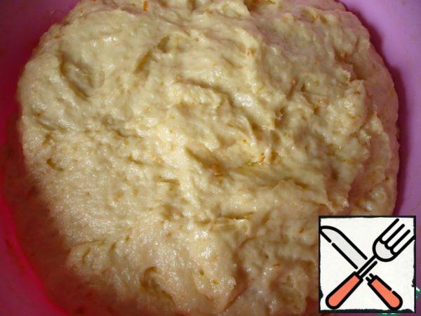 The dough has already come up, it took about an hour.
