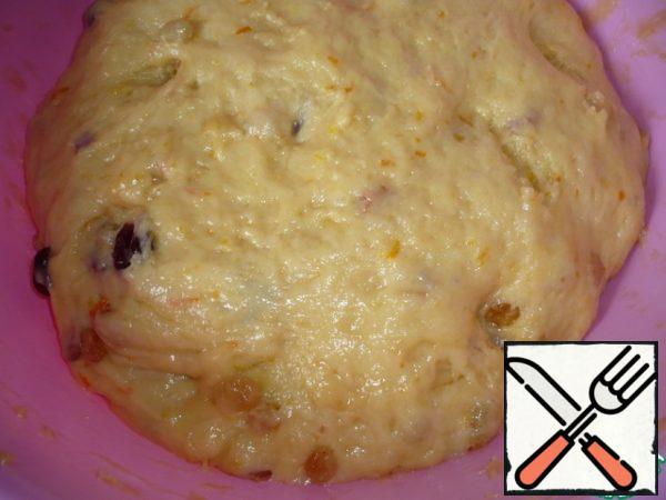 Lightly press down the dough again.
