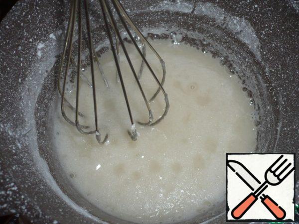 Then the cooked mass should be brought to a boil, stirring all the time. When the mixture boils, turn off the heat.
