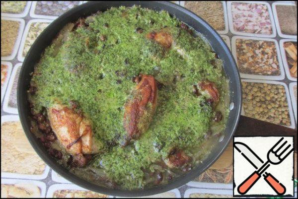 Put in a form on the beans and bake for another 5-7 minutes.
Remove from the oven and leave for 10 minutes.
