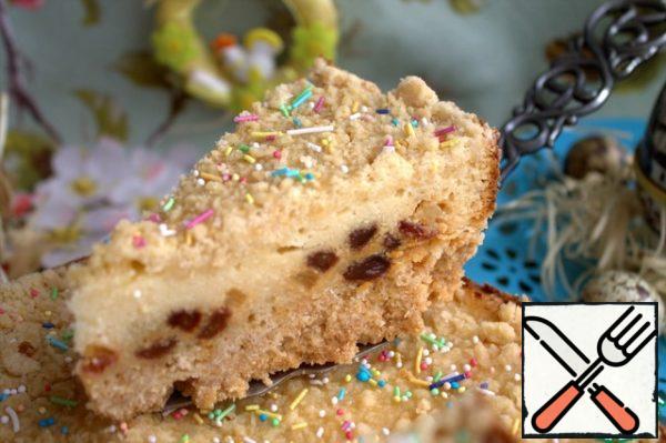 Sprinkle sugar crumbs on top. Now you can serve tea.