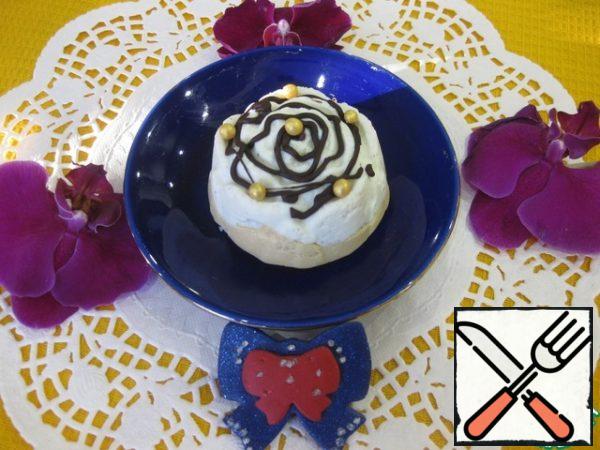 Before serving, store the dessert in the refrigerator. If you cook in advance, store in a closed container in the freezer.