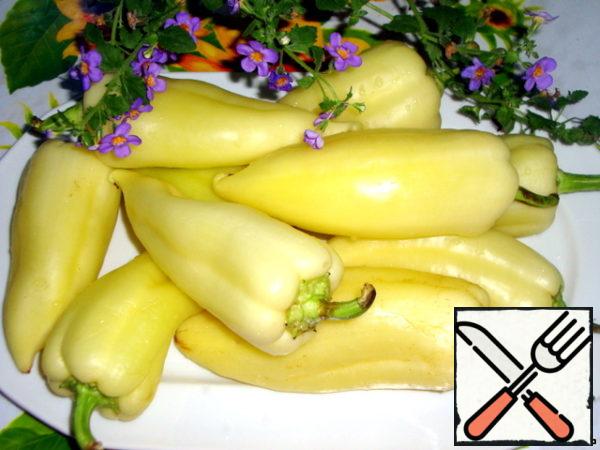 Peel the pepper from the inside.
