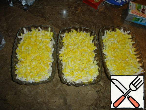 Grate a boiled egg on top.
