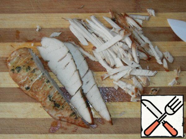 Remove the finished fillet, cool and cut into strips.
