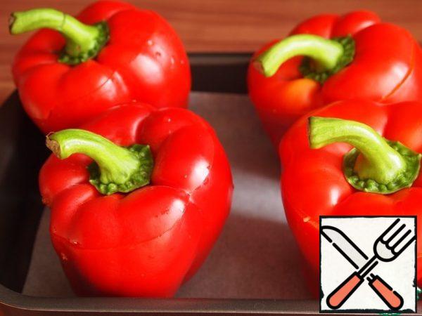 Close the tops and put in the oven, preheated to 180*C. Bake for 40 minutes, until the pepper is ready (but look at your oven, so as not to turn black).
