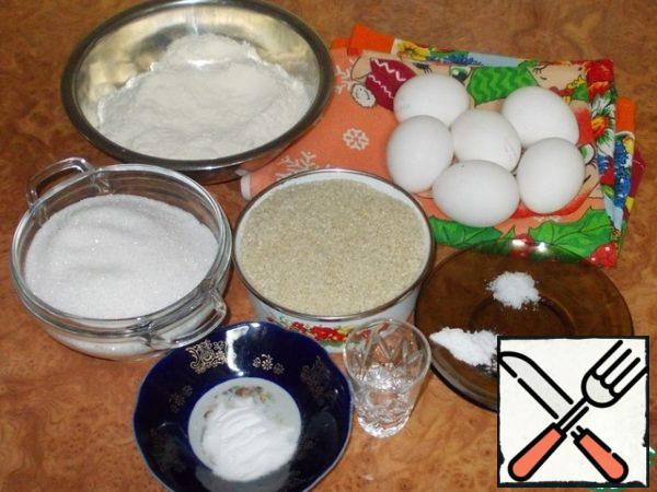 Prepare the ingredients for the sponge cake.
