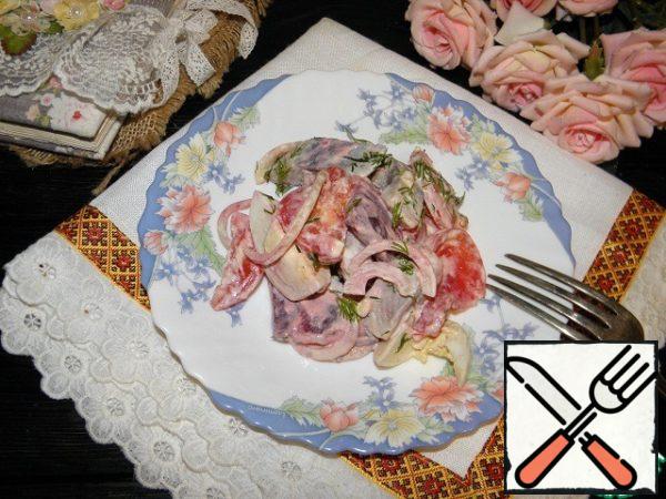 Enjoy your meal! The salad is ready. It turns out very tasty