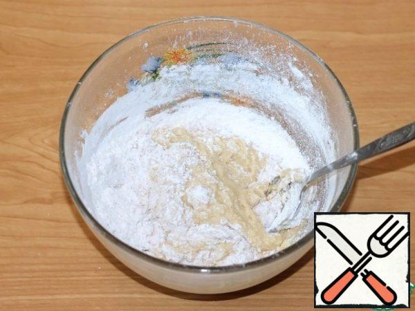 Mix the liquid mixture with the flour for 3 passes.
