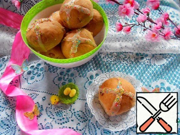 Easter Buns with Cinnamon and Raisins Recipe