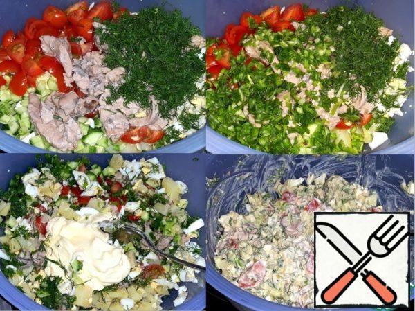 Cut the cherry into four pieces. I added finely
chopped onion and dill. Salted and seasoned
with mayonnaise. Mayonnaise was cooked in olive oil
with mustard.