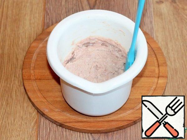 After grinding, the minced meat will become much softer and tastier, and you will not see onions.
