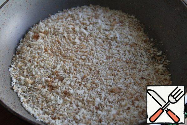 You can use large breadcrumbs. I made the crackers myself: I grated a stale loaf on a coarse grater and dried it in a dry frying pan.
