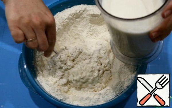 Gradually add warm milk, stirring constantly with a spoon. Milk can be replaced with water.
