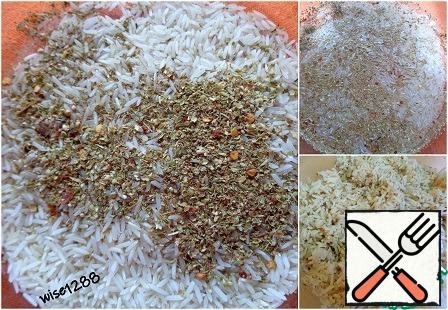 In rice add seasoning, water, salt. Boil the rice a convenient way for you. I used the microwave. The rice was crumbly.