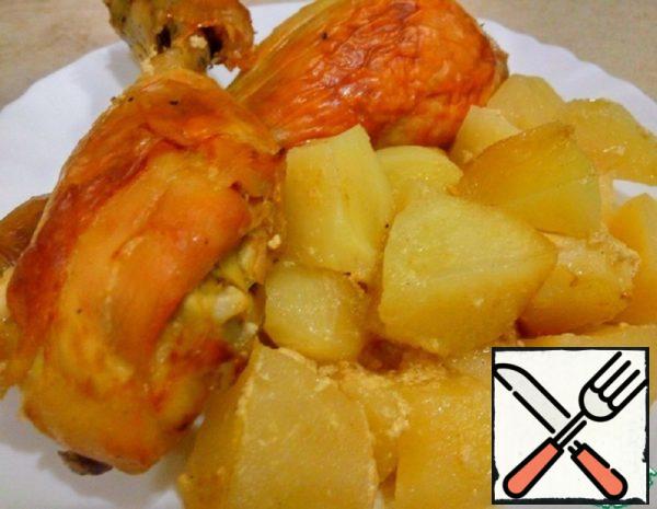 Juicy Chicken with Potatoes in the Oven Recipe
