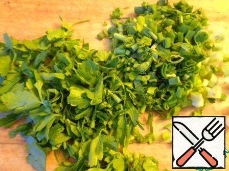 Parsley and green onion cut.
