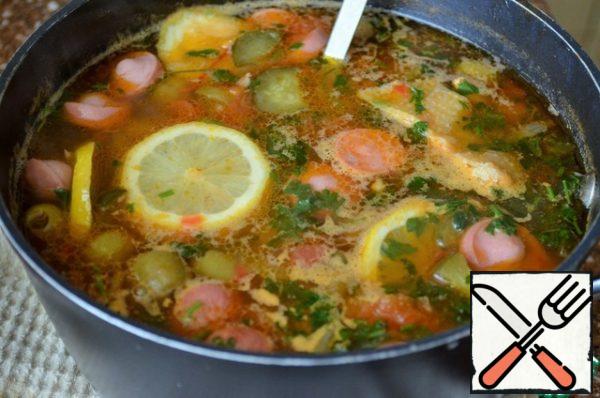 Let it boil and remove from heat.
Let it brew for 10 minutes.
