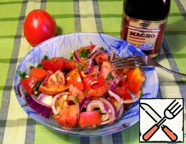 Spicy Tomato and Red Onion Salad Recipe