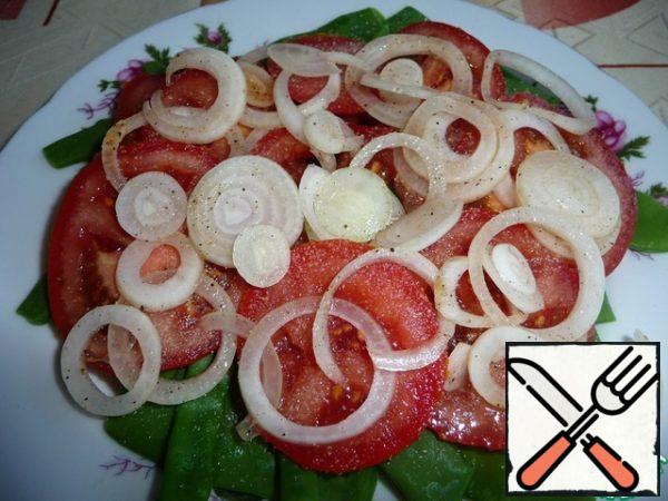 Add the marinated onion.