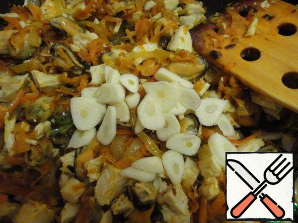 Add garlic. To interfere.
