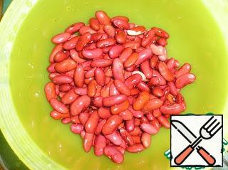 Soak the beans in cold water for 4 hours, or even better at night.