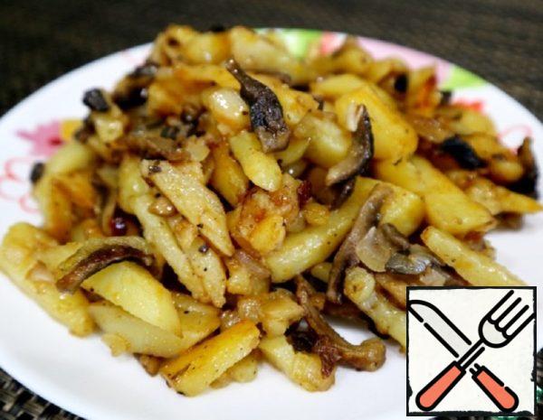 Fried Potatoes with Mushrooms Recipe
