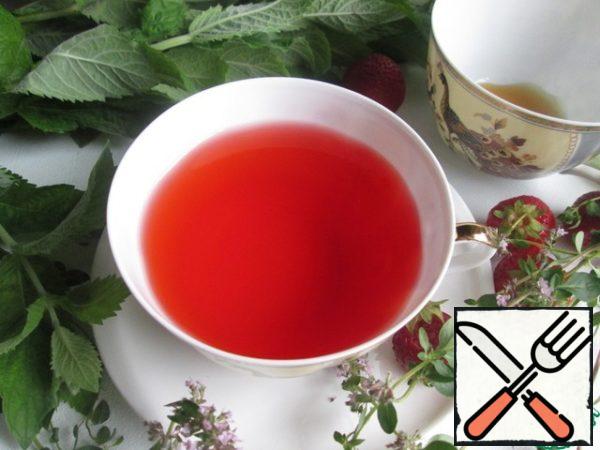 When the tea becomes reddish, it is ready!