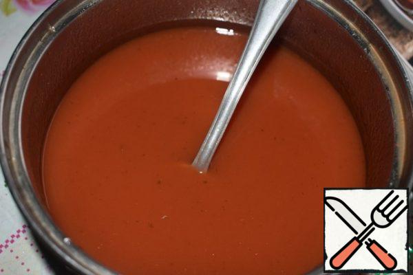 For the marinade, mix water, ketchup, salt and sugar.
