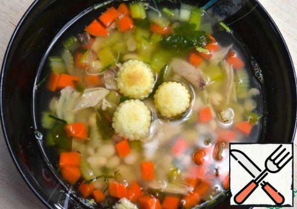 Serve this soup with croutons or crackers.