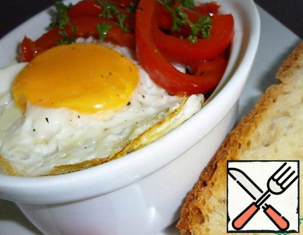 Sweet Pepper in Tomato Sauce with Egg Recipe