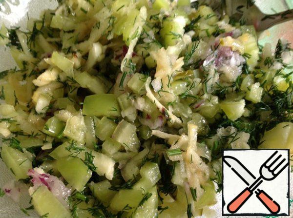 Add salt and pepper to taste, add butter and sugar. Finely chop the dill and mix everything together.
