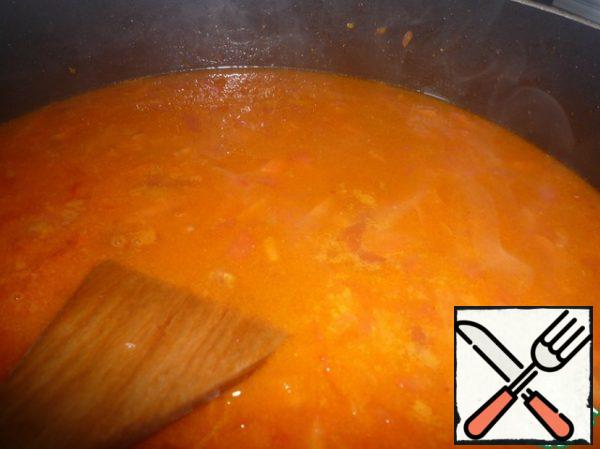 Now add tomato, tomato paste, pepper paste (if any). Fill with water (2,5 stack.).