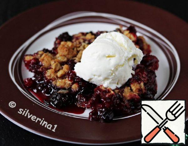 Crumble with Wild Berries Recipe