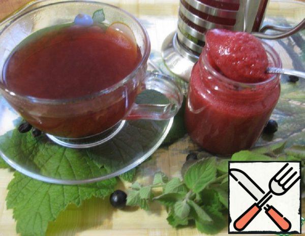 Currant Tea with Mint and Rosemary Recipe