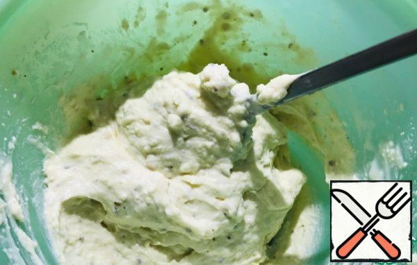 Put the ricotta in a bowl, add one egg, mustard, salt, pepper to taste. Whisk with a hand blender.
My ricotta is a little dry, a little diluted with milk.
