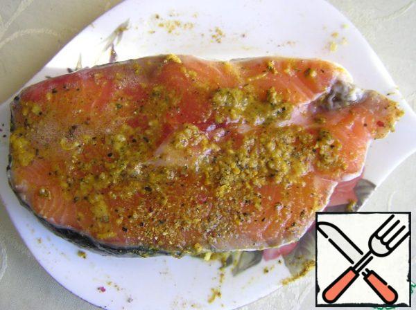 The fish is first dipped in protein, then in breadcrumbs. Protein seals the fish and does not leak a drop of precious fat. The fish turns out tender, juicy, flavorful.