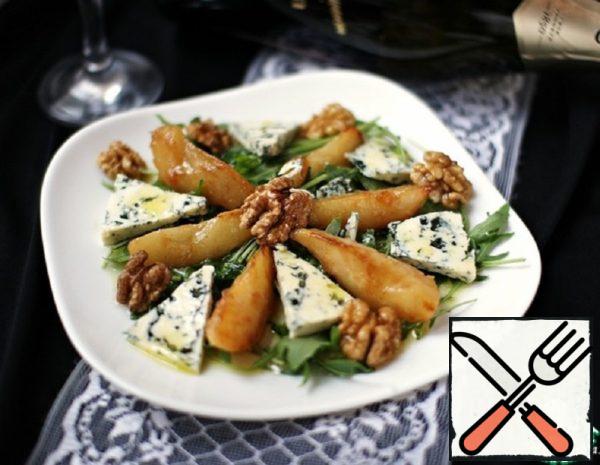 Salad with Pears, Arugula and Cheese Recipe