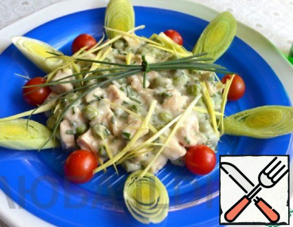 Salad with Chicken, Cheese and Green Peas Recipe