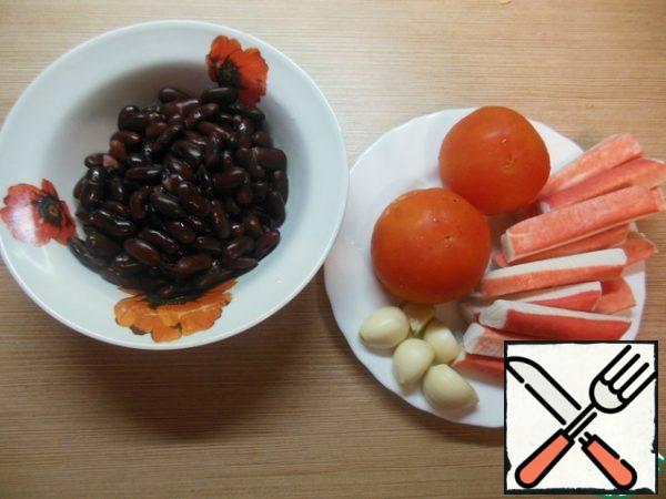 We will prepare our ingredients.

