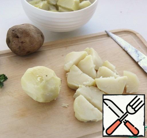 Potatoes cut into slices.