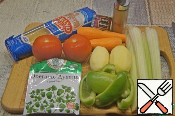 Prepare the vegetables: wash everything, dry it, clean it.
