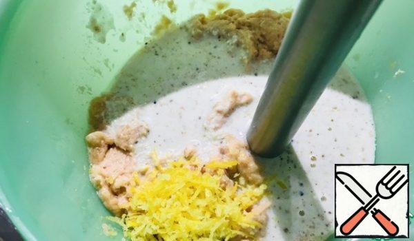 Whisk with a hand blender, add lemon zest, dill, salt and pepper to taste.
At this stage, you can optionally add 100 grams. white cabbage (I didn't add it) my family doesn't like cabbage in cutlets.
