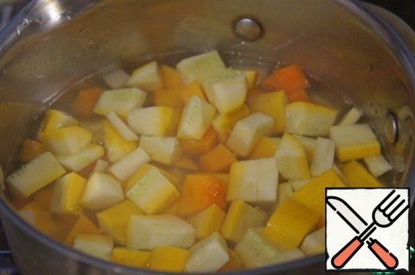 Then add the pumpkin and zucchini and cook for another 10 minutes.