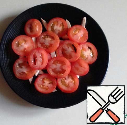 For meat to put rings of tomato.