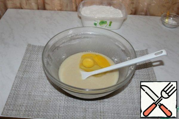 Add the egg, yolk and vanilla.